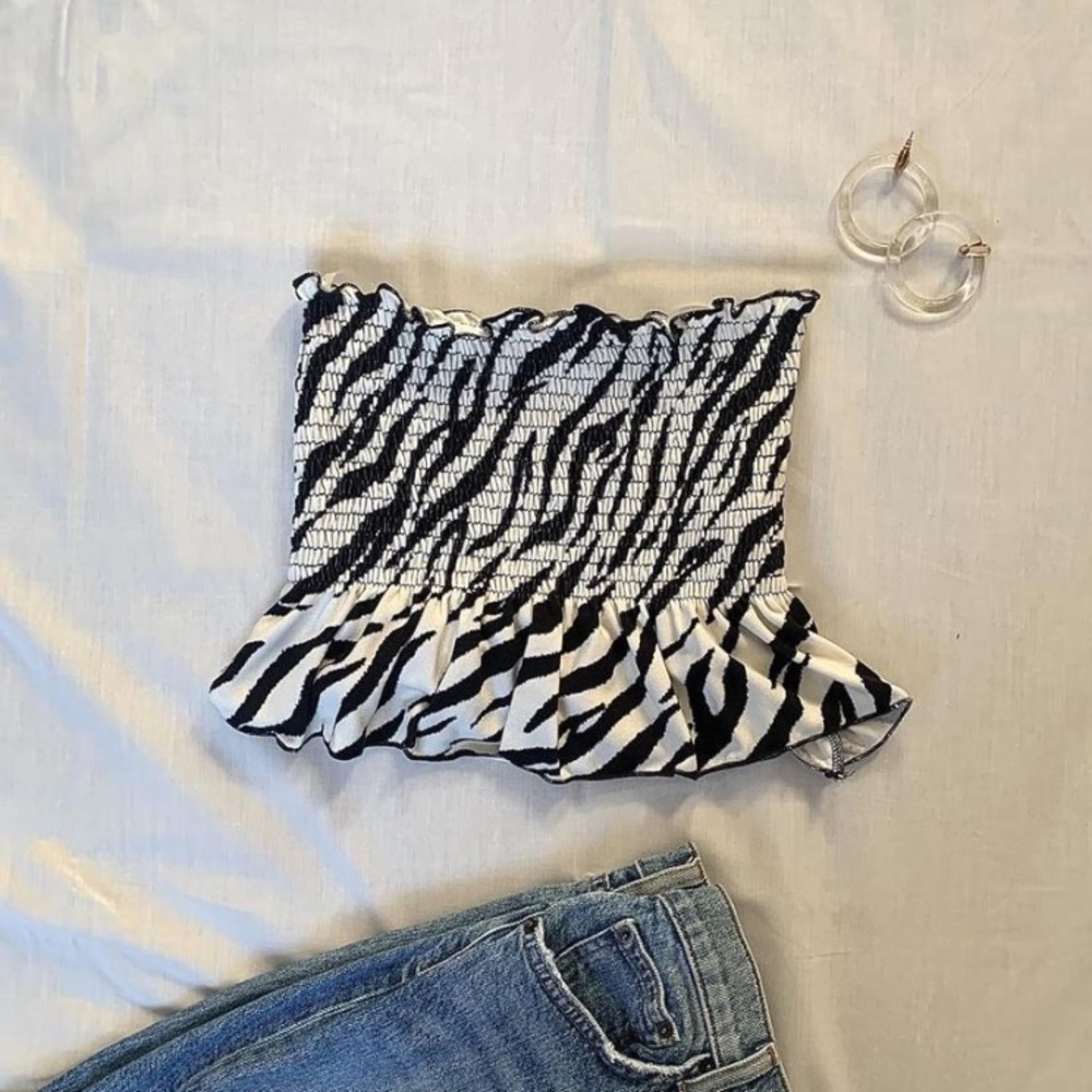 Zebra Print Top - Picture 4 of 5